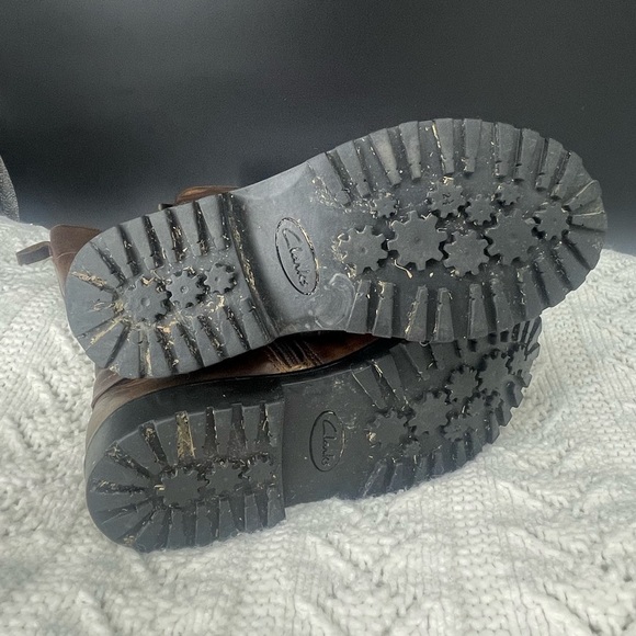 Clark’s Women’s EU 35 Brown Leather GoreTex Lined Winter Boots Fine Detailing - Picture 6 of 9